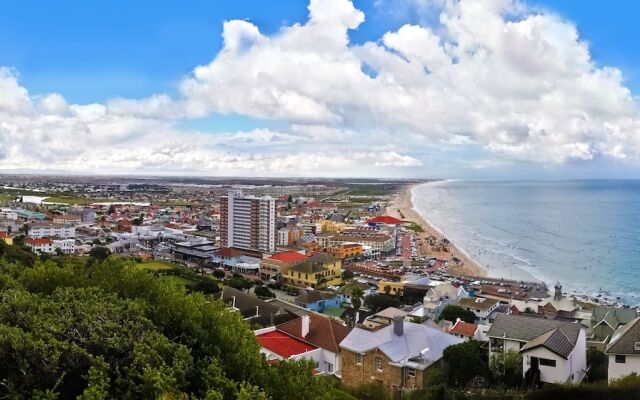 Endless Summer Muizenberg Beachfront