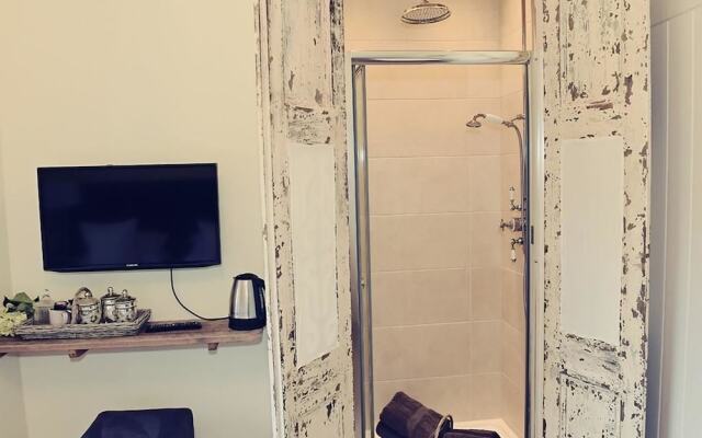 The Village Inn Buriton