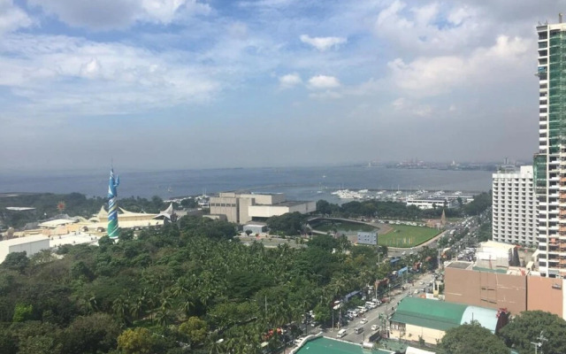 MaxStays Max View at Breeze Residences