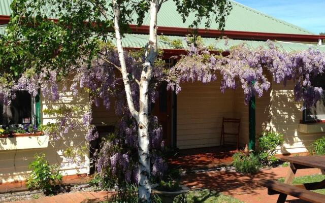 Triabunna Cabin and Caravan Park