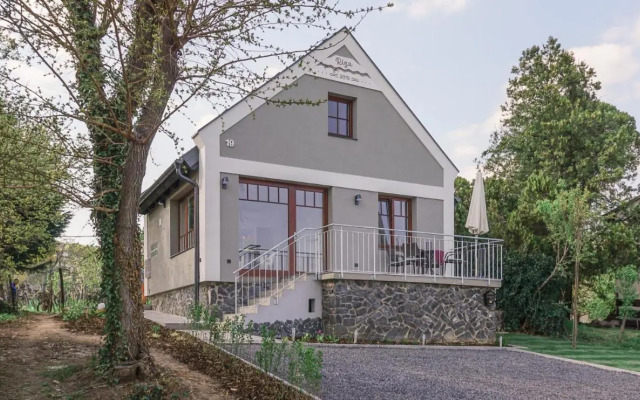 Riza Villa
