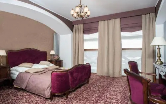 Borowinowy Zdrój Hotel Wellness Spa & Conference