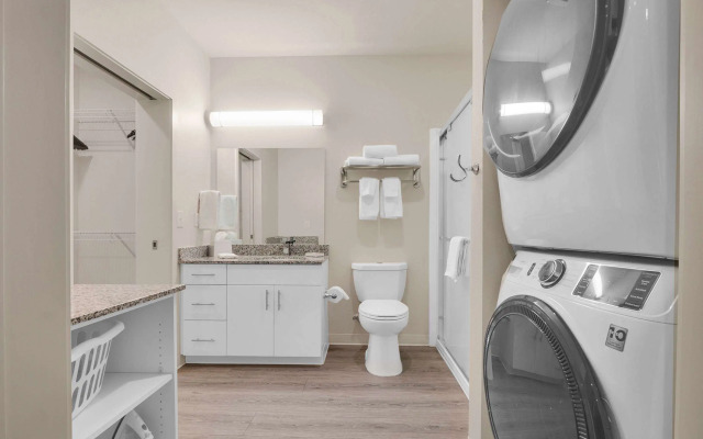 WaterWalk Extended Stay by Wyndham Charlotte - Arrowood