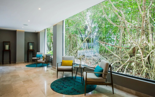 Location - 1 bdr - Rooftop Pool w Sea View - C408