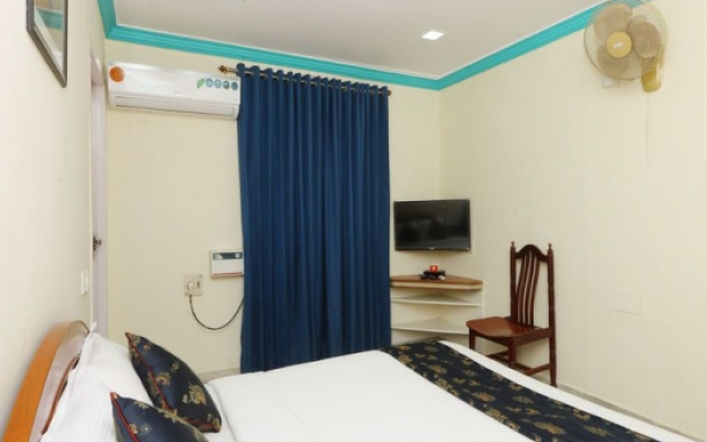 Oyo 13297 Neha Residency