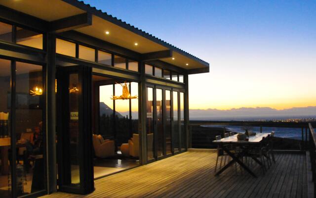 Colourful Manor Luxury Lodge