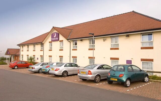 Premier Inn Oldham Central