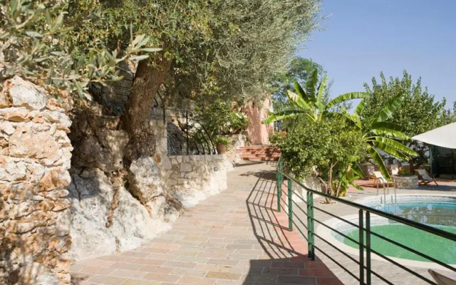 Traditional House Star