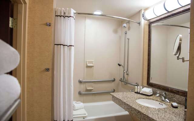 Отель Embassy Suites by Hilton Charlotte Concord Golf Resort & Spa