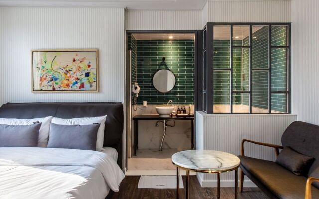 Brown-Dot Hotel Gyeongju