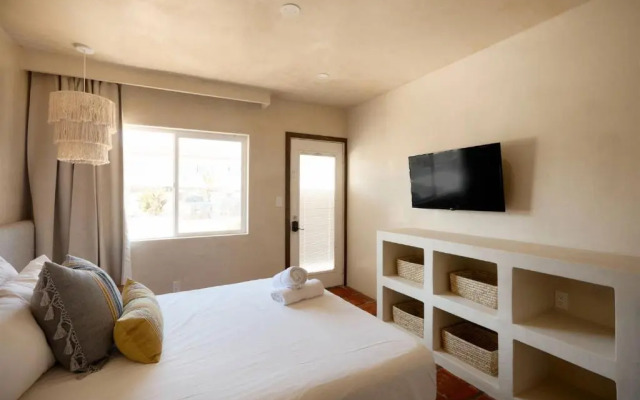 The Sand Castle Inn And Suites