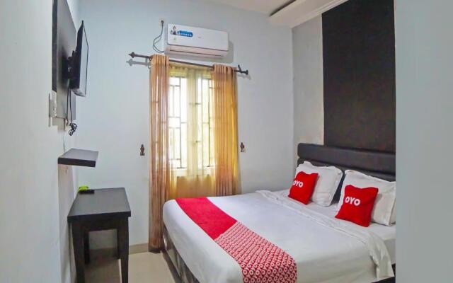 OYO 91976 Abadi Hotel