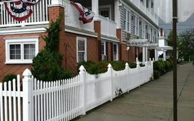 Ocean Manor Inn