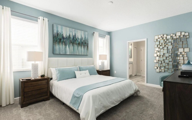 ChampionsGate 8BR Pool Home wTheater