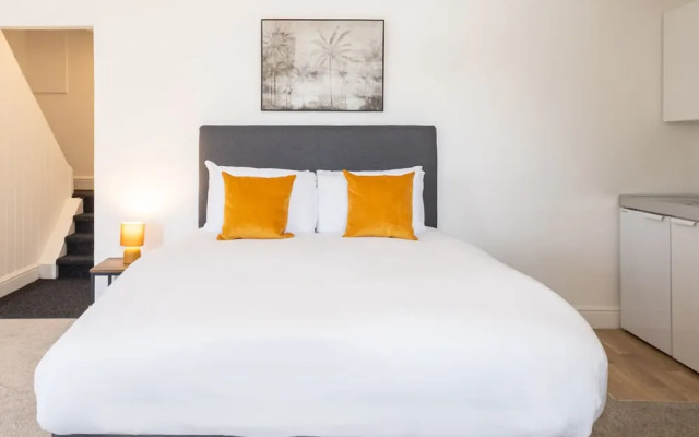 Host Stay Clifton Studio 3