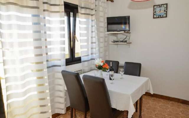 Vinko - 100m From Beach - B2