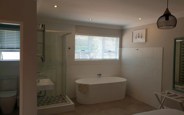 Open plan room Waterkloof Glen