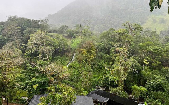 Hotel Los Sueños de Bajos del Toro
