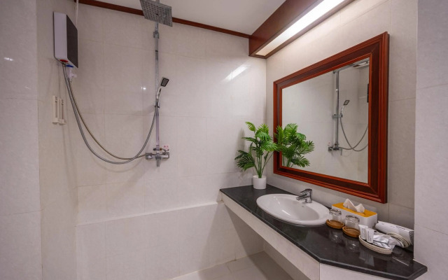 The President Hotel at Chokchai 4