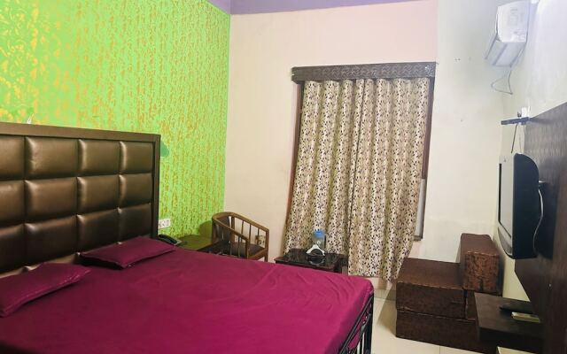 Hotel Krishna Palace By GRB