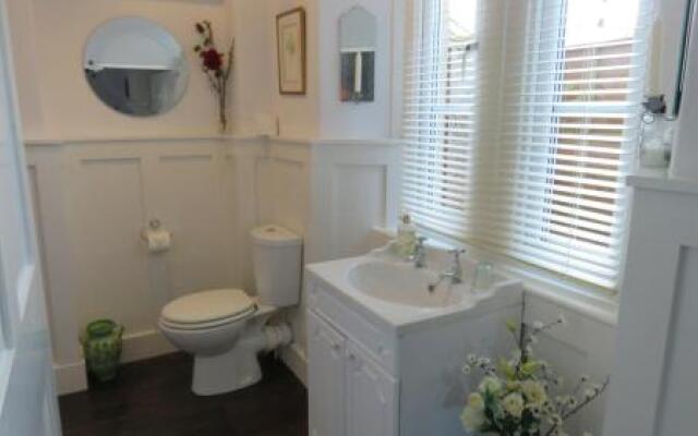 Hollybank Bed  Breakfast