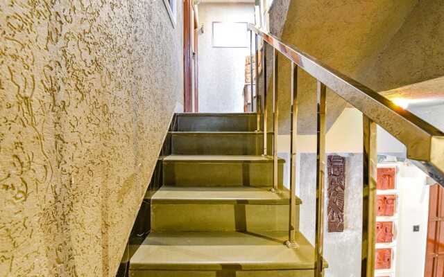 Fabhotel Ambika Chirwa House