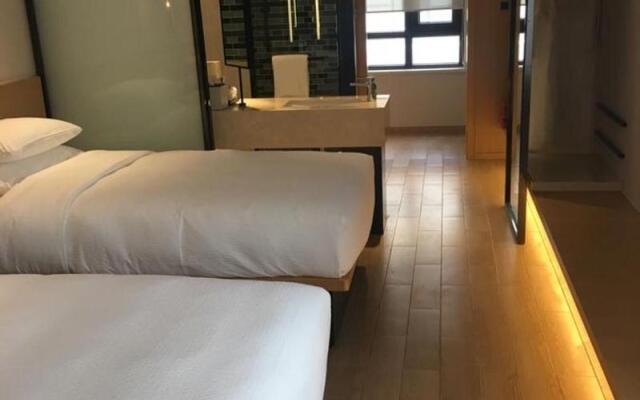 Fairfield by Marriott Shanghai Jingan