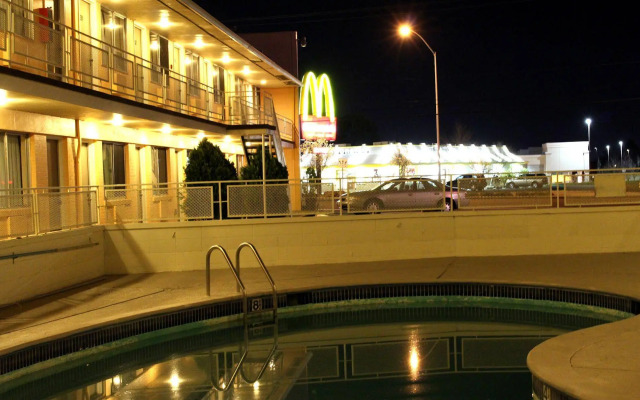 Sovana Inn