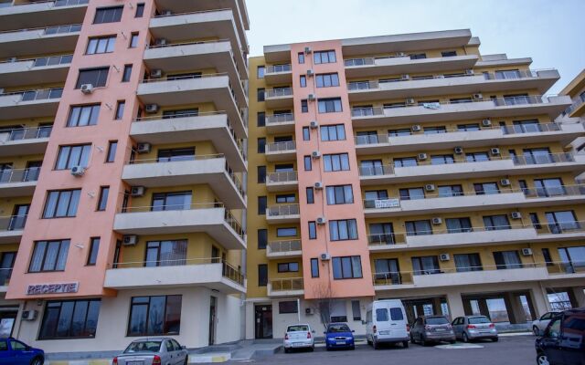 Summerland Apartment