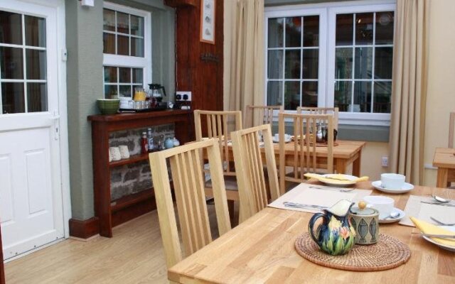 Wallace Lane Farm - Farm Home