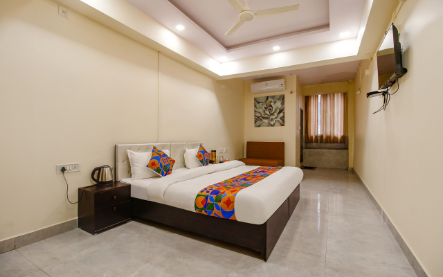 Fabhotel Sanskar