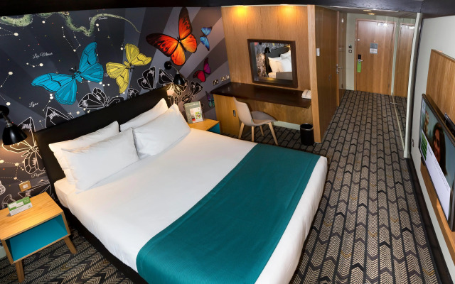 Holiday Inn Salisbury - Stonehenge by IHG