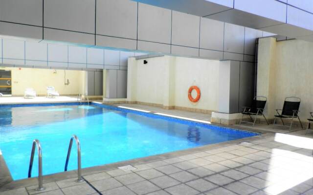 One Bedroom Apt. in JLT near Metro Station -AWD