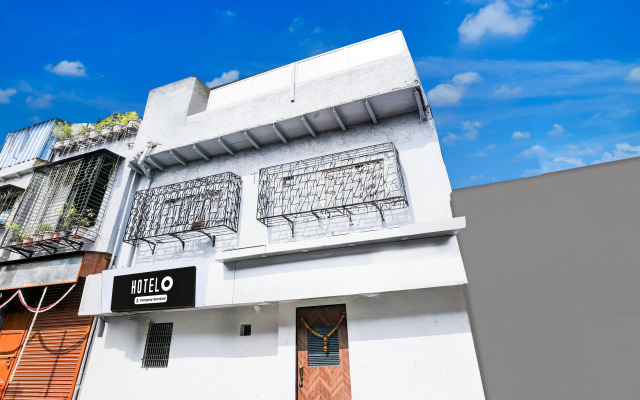 Super Hotel O Khar East Near Railway Station