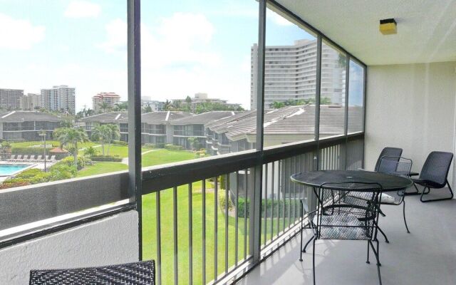 Condo With Pool, View of Clam Bay and Walk to Beach