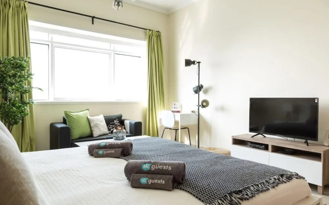 Lake City Tower by HiGuests Vacation Homes