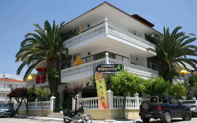 Dionisos Palms