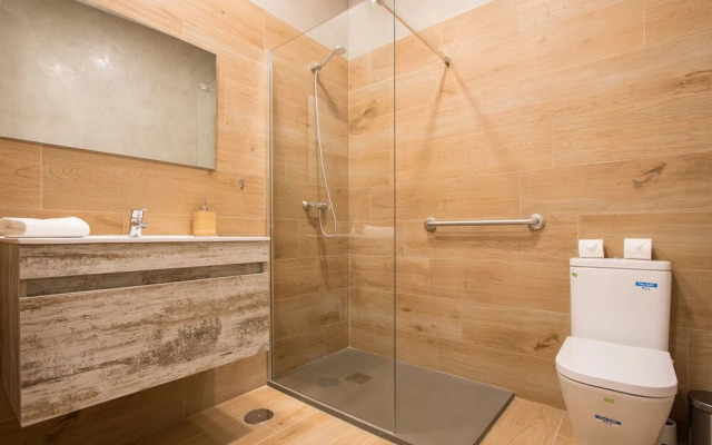 San Isidoro Central Oasis by Valcambre