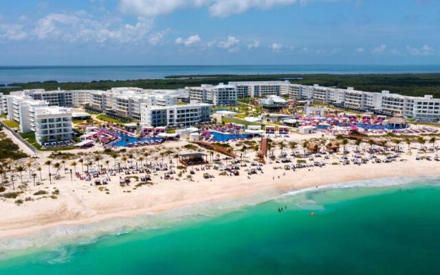 Planet Hollywood Cancun, An Autograph Collection All-Inclusive Resort