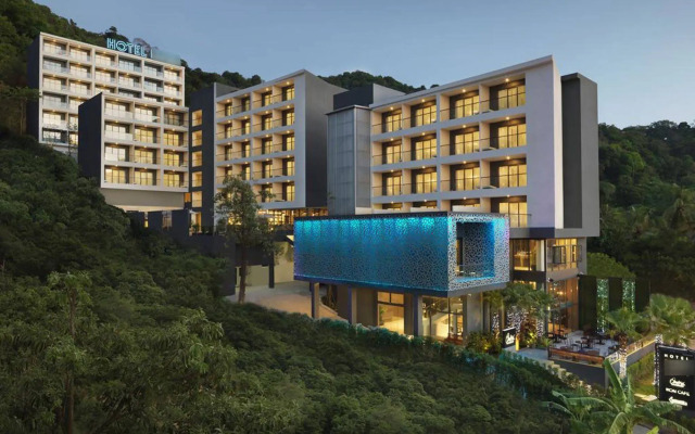Zen Premium Patak Karon Beach