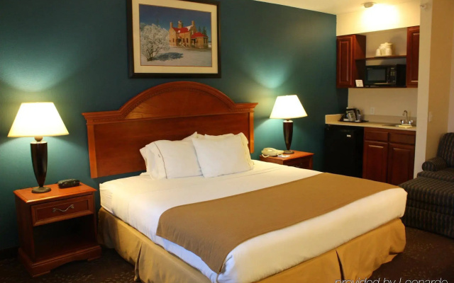 Holiday Inn Express Mackinaw City by IHG