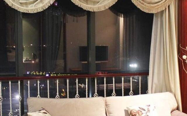 Xuanlong Apartment Hotel