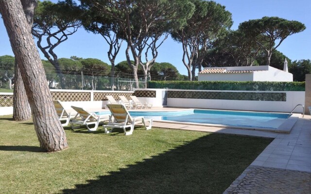 Lovely and Cozy Golf Villa near Vilamoura Marina