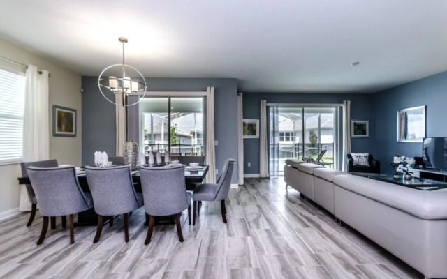 6 Bedroom 5 Bathroom Villa 1573sw