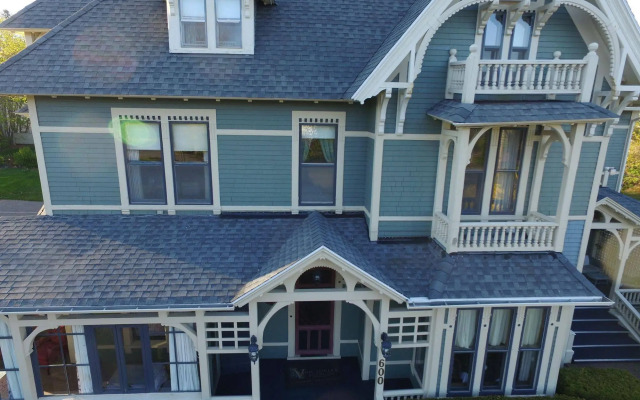 Victoria's Historic Inn