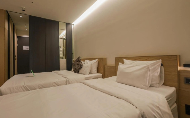 Bundang (Seohyeon) Business Hotel Kind-KYND