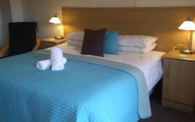 Tollyrose Country House