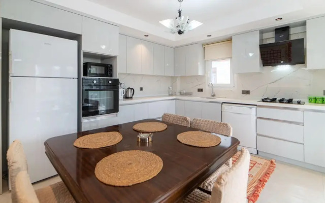 Huge Triplex Villa w Pool and Garden in Fethiye