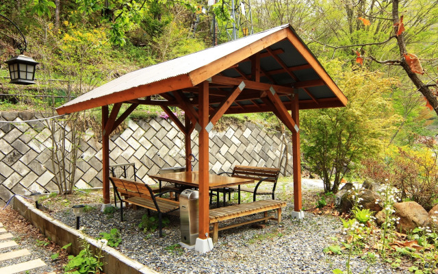 Guesthouse Tomoshibi - Hostel