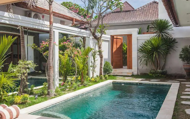 Two Lizards Villas